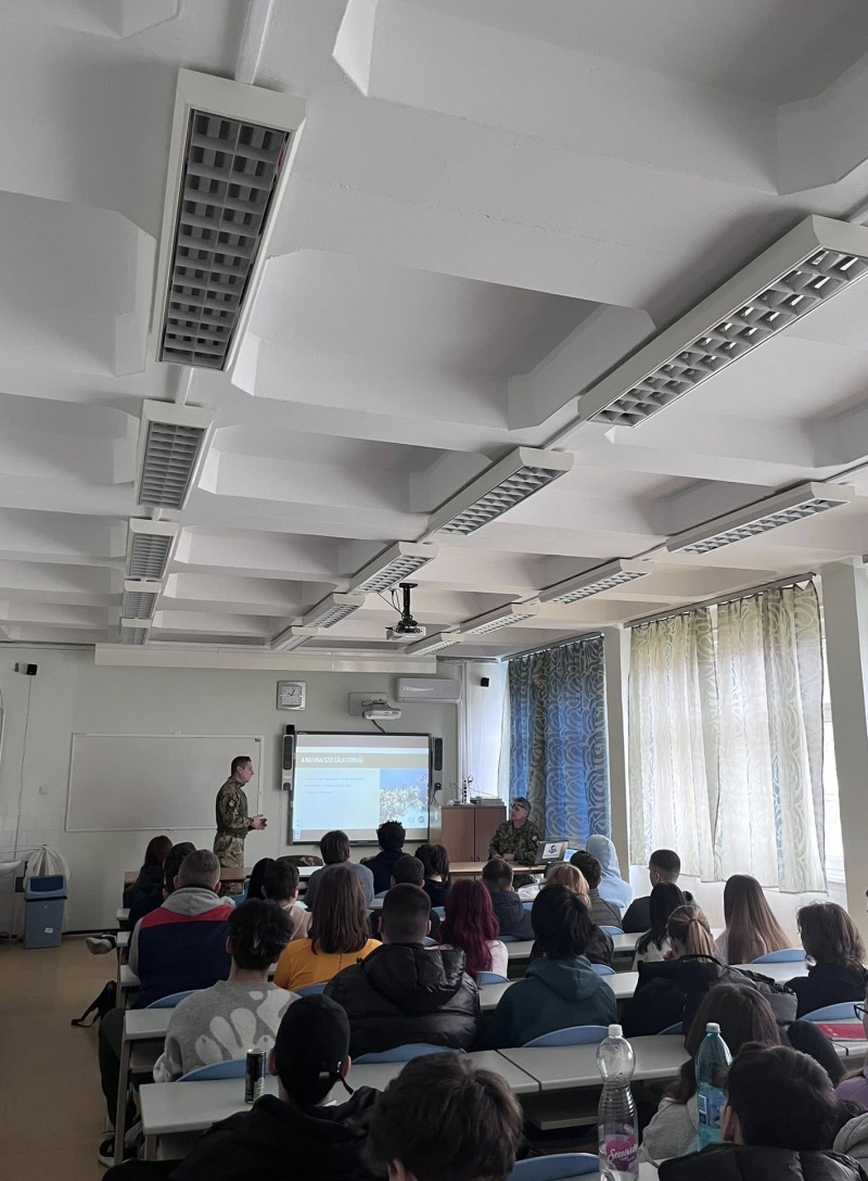 Magyar Honvédség toborzói iskolánkba